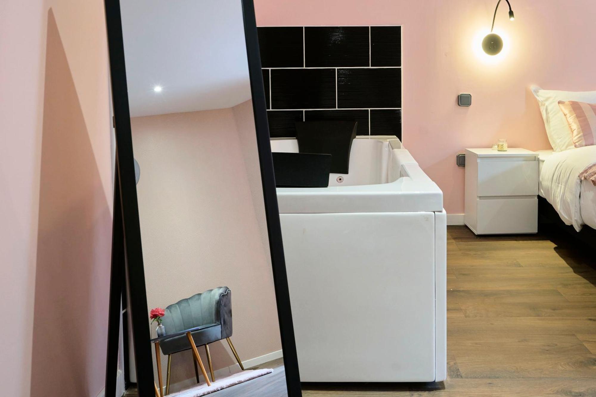 Ng Prestige L Lille L Tourcoing - Bouvines - Balneo & Cuisine Apartment Luaran gambar