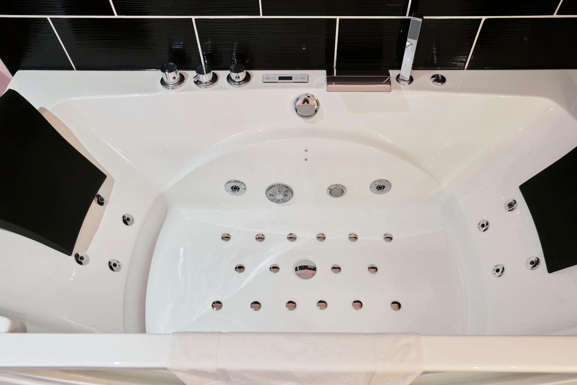 Ng Prestige L Lille L Tourcoing - Bouvines - Balneo & Cuisine Apartment Luaran gambar